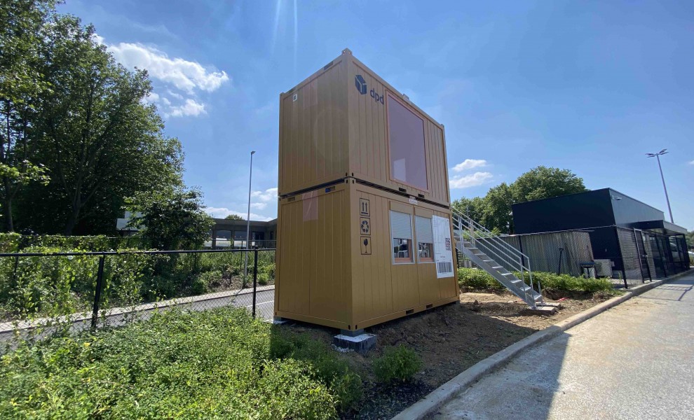 Office container with stairs